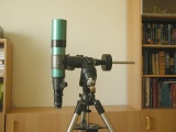 Default position of the telescope: The telesope points to the Zenith at the western side.